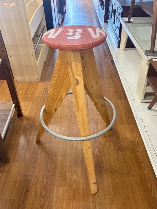 M&M FURNITURE (エムアンドエム) スツール ナチュラル×レッド 325