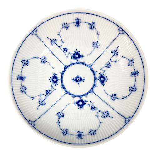 ROYAL COPENHAGEN (ロイヤル・コペンハーゲン) ディーププレート  ブルーフルーテッド・プレイン