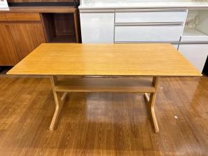 無印良品 (ムジルシリョウヒン) ダイニングテーブル ベージュ オーク材 リビングでもダイニングでもつかえる