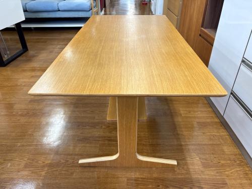 無印良品 (ムジルシリョウヒン) ダイニングテーブル ベージュ オーク材 リビングでもダイニングでもつかえる