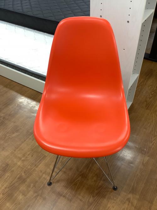 Vitra (ヴィトラ) イームズプラスチックチェア オレンジ @ Π Charles and Ray Eames