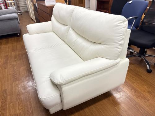 ニトリ 3人掛けソファー ホワイト 合皮