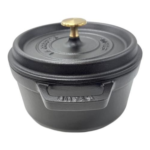 Staub (ストウブ) 両手鍋 ブラック LA COCOTE｜トレファクONLINE