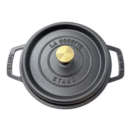 Staub (ストウブ) 両手鍋 ブラック LA COCOTE｜トレファクONLINE