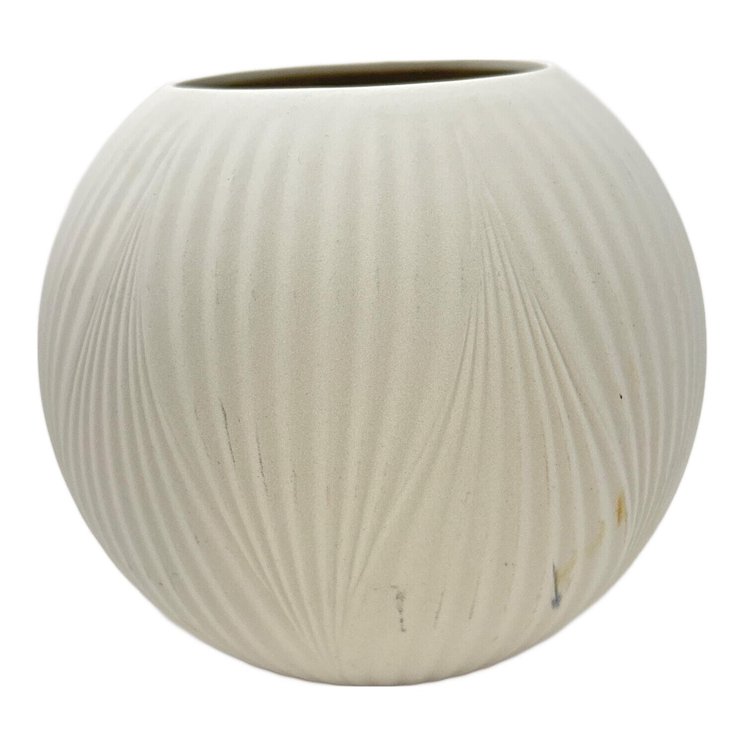 Wedgwood (ウェッジウッド) フラワーベース ホワイトフォリアベース