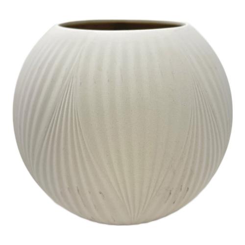 Wedgwood (ウェッジウッド) フラワーベース ホワイトフォリアベース