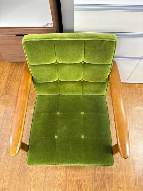 カリモク60 (カリモクロクマル) 1人掛けソファー 35 モケットグリーン Kチェア