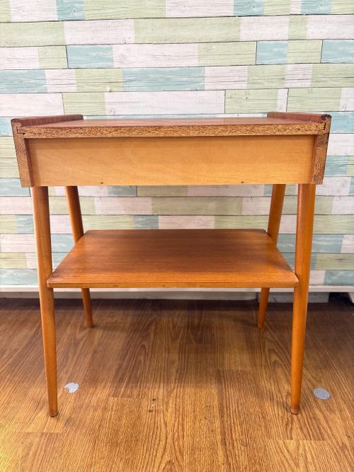 AB Carlstrom＆CO社 ナイトテーブル スウェーデン製 北欧家具 AB Carlstrom＆CO社 ナイトテーブル スウェーデン製 北欧家具 AB