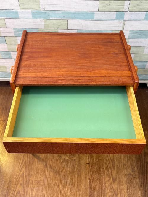 AB Carlstrom＆CO社 ナイトテーブル スウェーデン製 北欧家具 AB Carlstrom＆CO社 ナイトテーブル スウェーデン製 北欧家具 AB