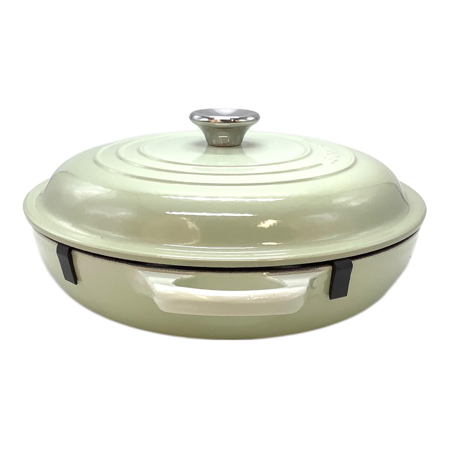 【美品】ルクルーゼ ビュッフェキャセロール　ワサビ 26cm　１点 LE CREUSET (ルクルーゼ) 両手鍋 SIZE 26cm ワサビ ビュッフェ