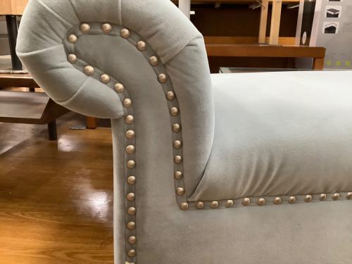 Jennifer Taylor (ジェニファーテイラー) ロールアームベンチ グレー