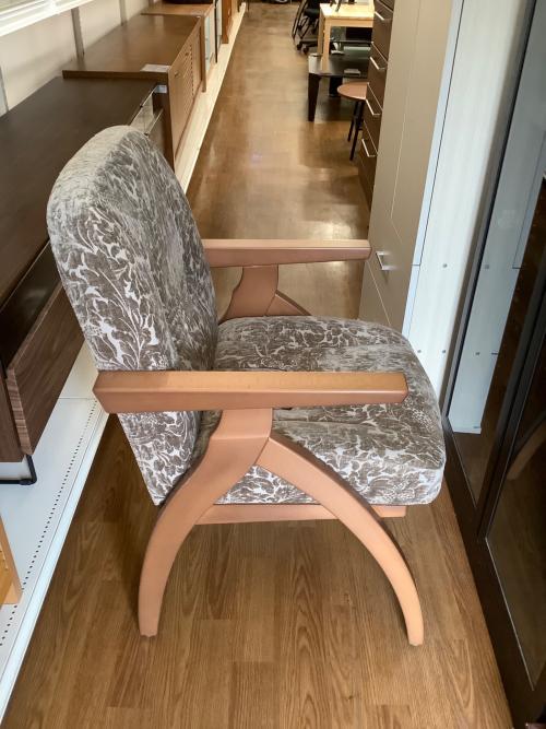 ポスチャーサポートチェア 腰痛対策