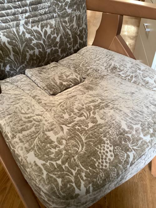 ポスチャーサポートチェア 腰痛対策