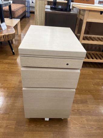 karimoku (カリモク) 袖机 ST0057 MY 鍵・仕切り板欠品 @ シアーホワイト ボナシェルタ Buona scelta