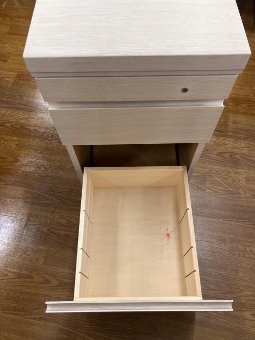 karimoku (カリモク) 袖机 ST0057 MY 鍵・仕切り板欠品 @ シアーホワイト ボナシェルタ Buona scelta