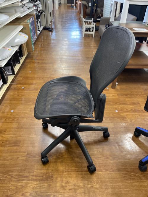 Herman Miller (ハーマンミラー) アーロンチェア AE112NNB-PJG1BB3D01 グラファイトベース/ボスチャーフィット ブラック クラシック