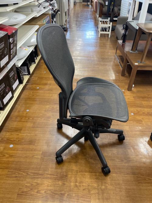 Herman Miller (ハーマンミラー) アーロンチェア AE112NNB-PJG1BB3D01 グラファイトベース/ボスチャーフィット ブラック クラシック