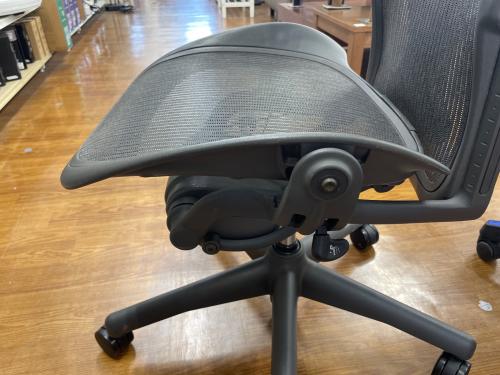 Herman Miller (ハーマンミラー) アーロンチェア AE112NNB-PJG1BB3D01 グラファイトベース/ボスチャーフィット ブラック クラシック