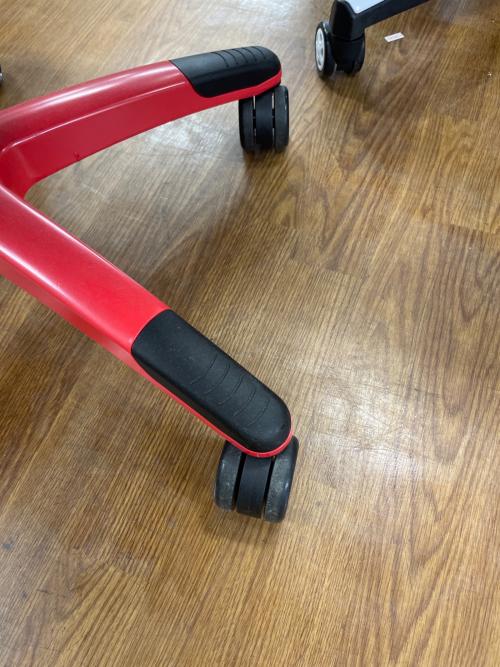 AK Racing (エーケーレーシング) ゲーミングチェア ブラック×レッド