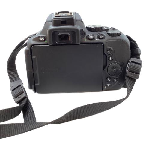 Nikon (ニコン) デジタル一眼レフカメラ D5600 ダブルズームキット(AF-P DX NIKKOR 70-300mm)付 動作確認済み