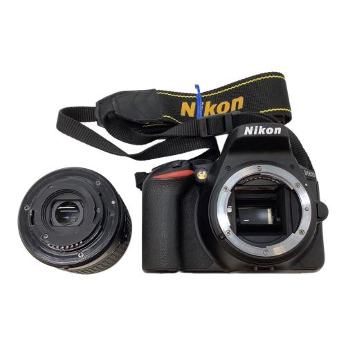Nikon (ニコン) デジタル一眼レフカメラ D5600 ダブルズームキット(AF-P DX NIKKOR 70-300mm)付 動作確認済み