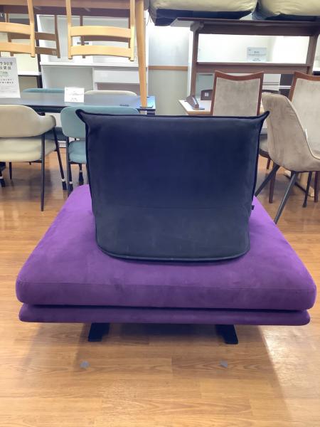 ligne roset (リーンロゼ) 1人掛けソファー @ パープル ROSETPrado 1pL