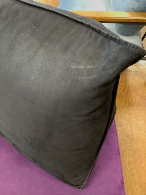 ligne roset (リーンロゼ) 1人掛けソファー @ パープル ROSETPrado 1pL