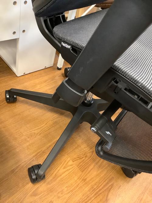 FLEXISPOT (フレキシスポット) オフィスチェア C7 Pro 組立済み ブラック