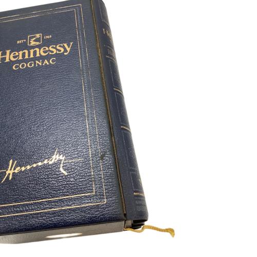 ヘネシー (Hennessy) シルバートップ コニャック ブック型ケース付 700ml