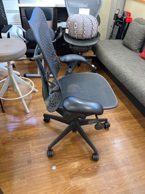 Herman Miller (ハーマンミラー) ワークチェアー Miller  1P   MR113AAM 237 ブラック
