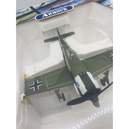 COLLECTION ARMOUR 航空機 FW-190 Luftwaffe "Losigkeit" 98163