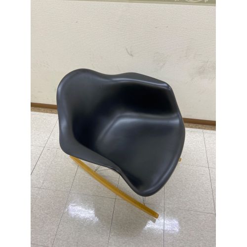 Herman Miller (ハーマンミラー) ロッキングシェルチェア ブラック Eames Molded Plastic Arm Shell Chair ロッカーベース