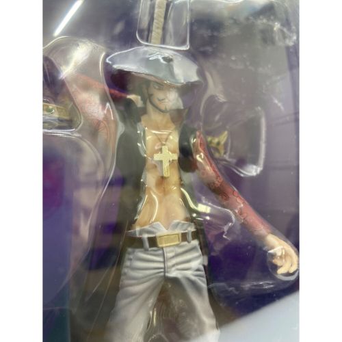 ONE PIECE (ワンピース) フィギュア BANDAI FIGUARTS ZERO DRACULE・MIHAWK