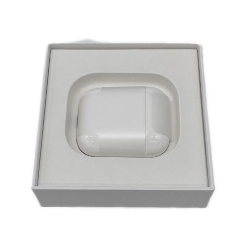 Apple (アップル) AirPods(第2世代) AirPods with Charging Case