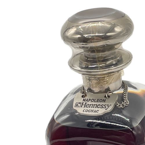 ヘネシー (Hennessy) コニャック NAPOLEION SILVER TOP ※目減り有 700ml 未開封