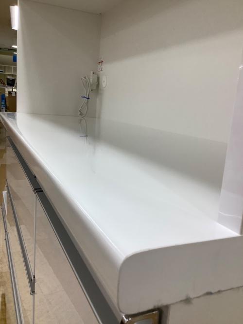 松田家具 (マツダカグ) レンジボード ホワイト モイス加工・フルオープン スライド2枚扉 3段引き出し