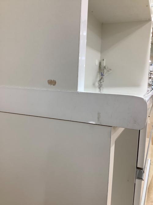 松田家具 (マツダカグ) レンジボード ホワイト モイス加工・フルオープン スライド2枚扉 3段引き出し