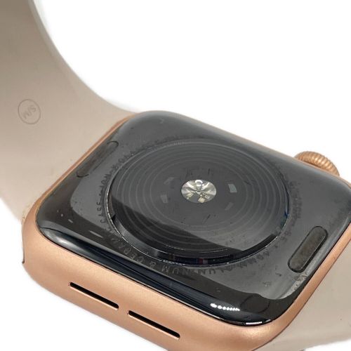 Apple (アップル) Apple Watch SE(OSサポート終了) MKQ03J/A GPSモデル ケースサイズ:40㎜ 〇 バッテリー:Bランク(89%) 程度:Bランク G9CHPEJMQ07T