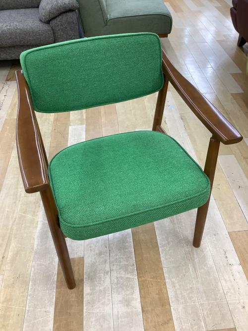 カリモク60 (カリモクロクマル) Dチェア タープグリーン 437