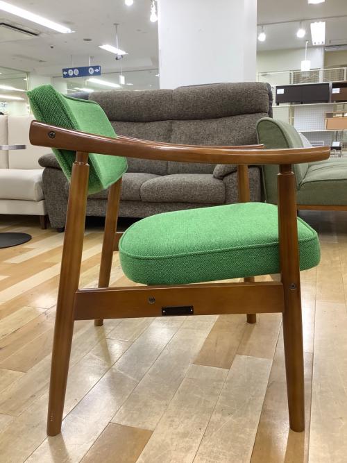 カリモク60 (カリモクロクマル) Dチェア タープグリーン 437