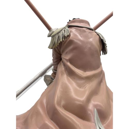 値下げしました。美品ワンピース ゴールド・ロジャー フィギュア Amazon | ワンピース DXF ザ・グランドラインメンズワノクニゴールド