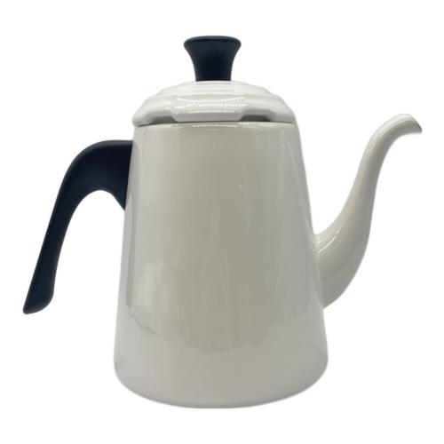 LE CREUSET (ルクルーゼ) ドリップケトル ホワイト