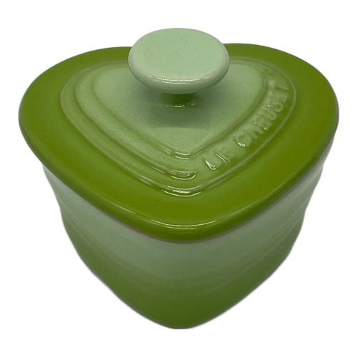 LE CREUSET (ルクルーゼ) 食器セット グリーン ▲ プレート4枚 　長方形1枚　ハート型容器2個