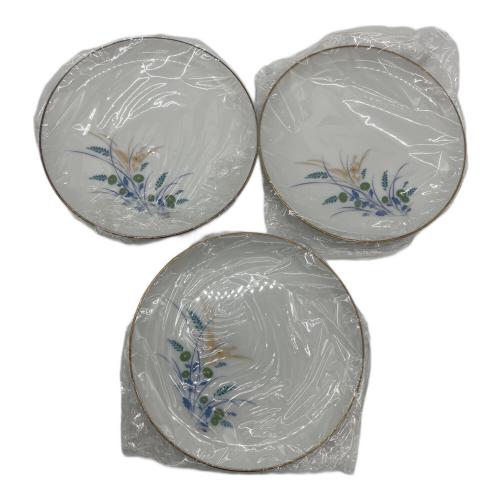 Noritake (ノリタケ) ケーキプレート ホワイト×グリーン ▲ 4Pセット