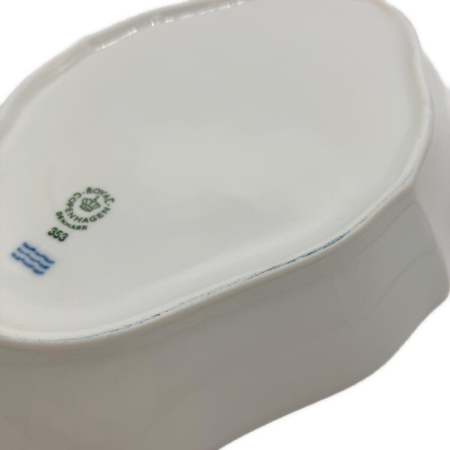 ROYAL COPENHAGEN (ロイヤル・コペンハーゲン) プレート ホワイト