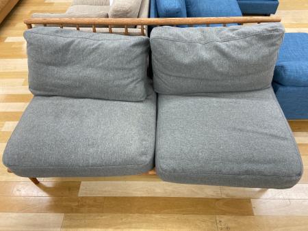 2人掛けソファー　MOMO natural ファブリック　ベージュ【取りに来れる方限定！】 家具買取強化中！】MOMO natural（モモナチュラル）の2人掛けソファー