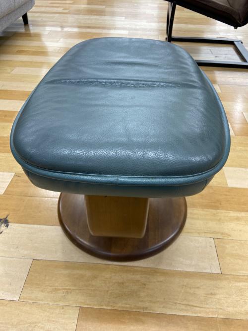 karimoku (カリモク) オットマン グリーン 71 総革