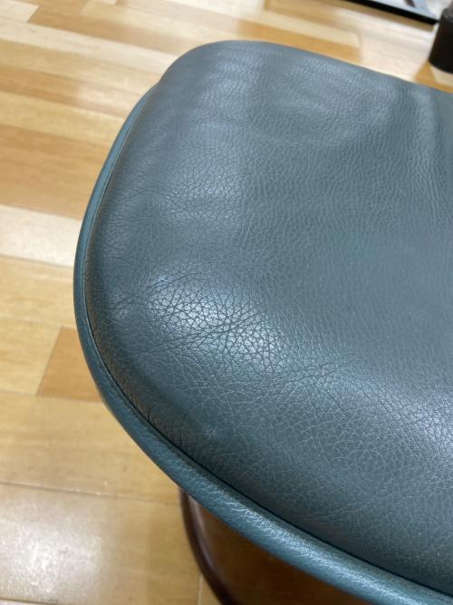 karimoku (カリモク) オットマン グリーン 71 総革