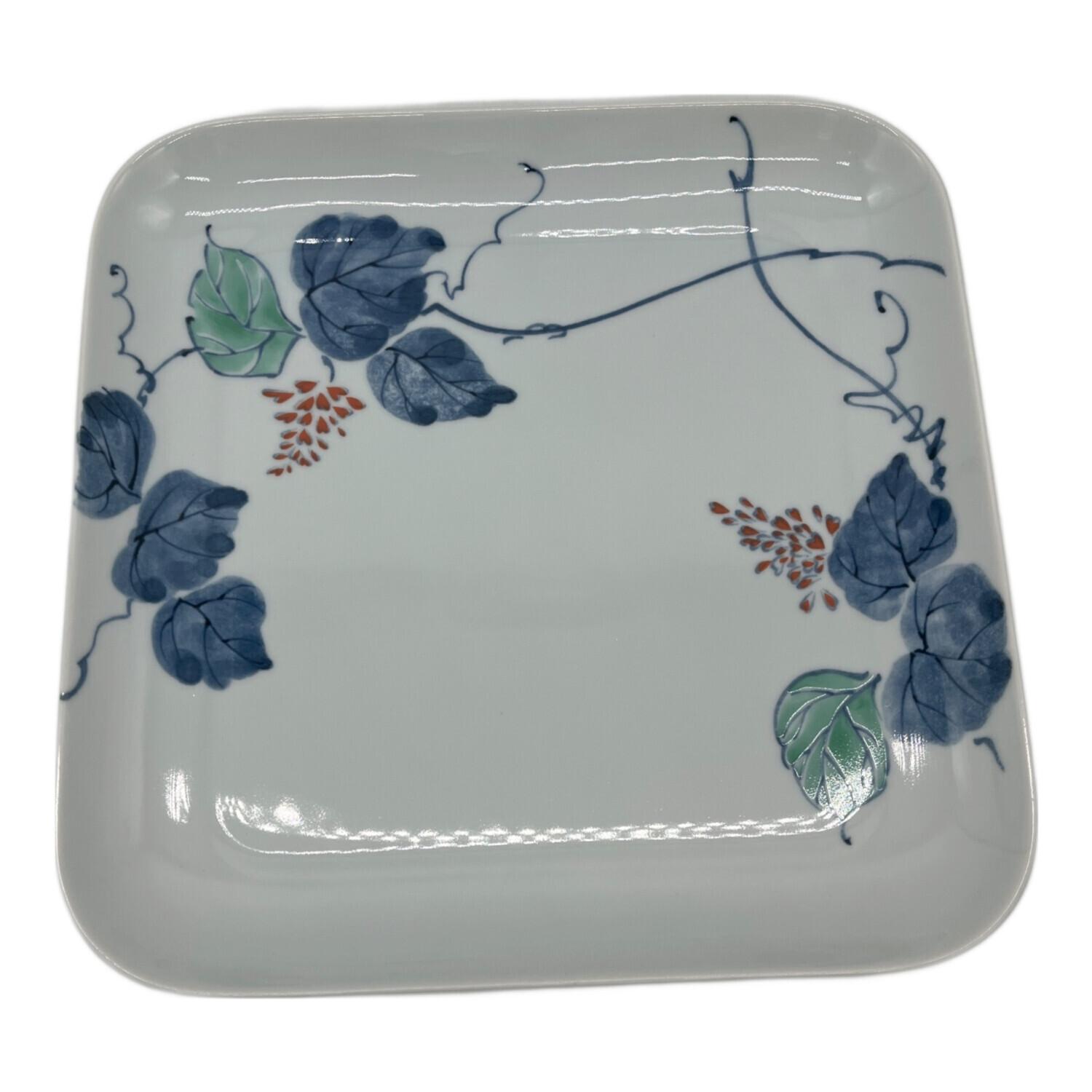 年代物の大きな絵皿です。 年代物の大きな絵皿です。 年代物の大きな絵皿です