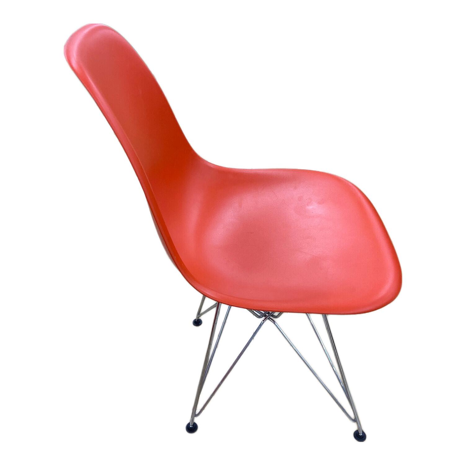 Herman Miller (ハーマンミラー) イームズプラスチックシェルサイド